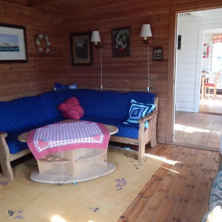 Apartment Eikenesveien 12 Lyngdal